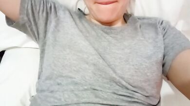 Her fingers make her tremble pinay student squats tight pussy