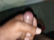 Me encanta masturbarme cuando escucho podcast