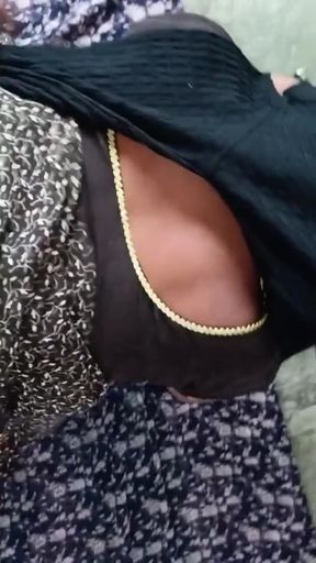 Chudakkad bahu ki gand Mari Bahu ki Gand mein Pani dal Diya sasur ne najayaj sambandh sasur se aur Bahu k   Clip 1