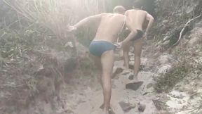 fudi com o dotado na trilha abandonada de arraial do cabo