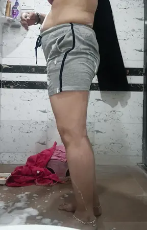 Busty indiaas HouseVRouw krijgt een natte workout