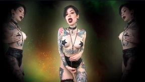 Goon for your Gothic goddess - GOONER, GOON, HALLOWEEN , GOTH, BLACK LIPS