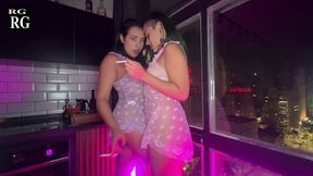 fumando um cigarro aos beijos com a goxtosa