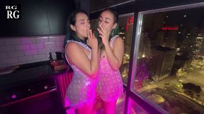 fumando um cigarro aos beijos com a goxtosa