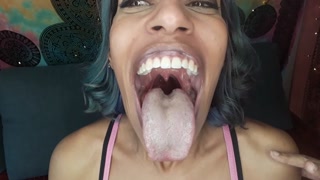 Mouth fetish holiday tour