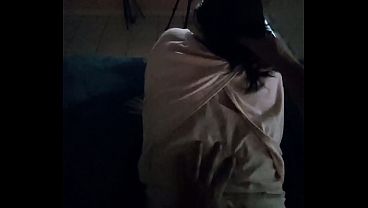 &iexcl_AP&Uacute_RATE POR FAVOR MI ESPOSO VA A LLEGAR! La vecina y yo cogemos a escondidas muy rico