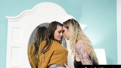 MOMMY'S GIRL - Busty Blonde MILF Doesn't Need A Man In Her Life With A Stepdaughter Like Sera Ryder