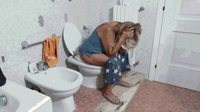 A day spent in the toilet AVI (1280x720) FHD