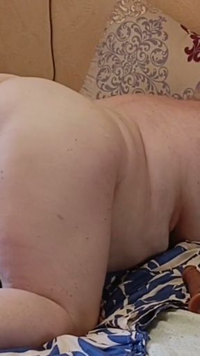 Mother-in-law with round ass and big cunt masturbates with toys   Clip 2