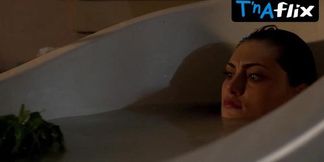 Phoebe Tonkin's steamy secret circle scene