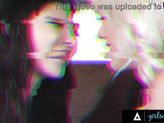 GIRLSWAY - Tiny Vanna Bardot's Snatch Gets Oiled Up Outside By Sexy Resort Masseuse Jasmine Sherni