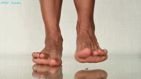 Indian FOOT GODDESS with WIDE SHAPELY SOLES is back! GIANTESS FOOT CRUSH! - MP4