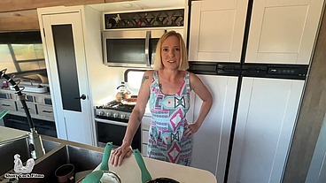 Happy Thanksgiving! Stuffing My Stepmom - FULL