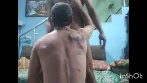 sendo mamando, mamando e dando gostoso para o molhadinho gostoso .