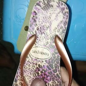 Cum In Neighboors Havaianas