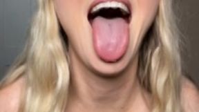 karla kush dragged you home after her shift: watch this thirsty hooters girl strip & stroke joi!