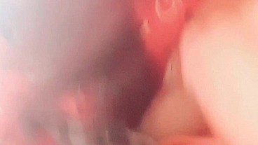 LE HAGO LA MEJOR MAMADA DEL MUNDO AMATEUR A MI HIJASTRO EN EL AUTOBÚS, SOY SU MADRASTRA COLEGIALA TEEN PUTA, SEXO REAL CASERO AMATEUR.