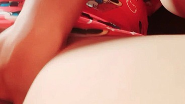 LE HAGO LA MEJOR MAMADA DEL MUNDO AMATEUR A MI HIJASTRO EN EL AUTOBÚS, SOY SU MADRASTRA COLEGIALA TEEN PUTA, SEXO REAL CASERO AMATEUR.