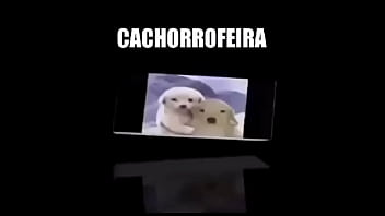 Primo comendo a prima enquanto a tia ta fora ?