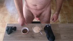 Cicci77 masturbates Pedro and makes him cum to make the yogurt breakfast with sperm and cornflakes