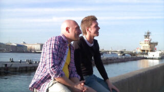 Orgie, neuken, rimjob &#8211; Jessy Brown en Dulsineya in kousen en hoge hakken krijgen ruwe anale seks door Markus Dupree en Omar Galanti