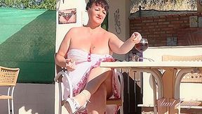 Busty British Milf Devon Breeze Gets Horny In The Hot Summer Sun