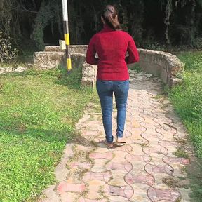 Xxx hot Indian desi girlfriend ko outdoor park me bulakar muhe me choda clear dirty audio me 18 yers girlfriend fuck in mouth