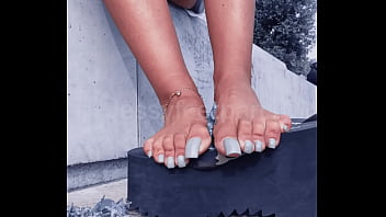 Si tu bouges je t&rsquo_&eacute_crase En G&eacute_ante &eacute_crasant des petits soldats M&ecirc_me ...