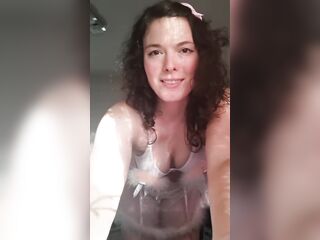Sissifying u in pink underware and doing your nails