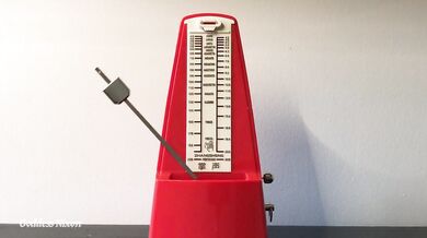 Big Naturals Jerked Hard To The Metronome Countdown