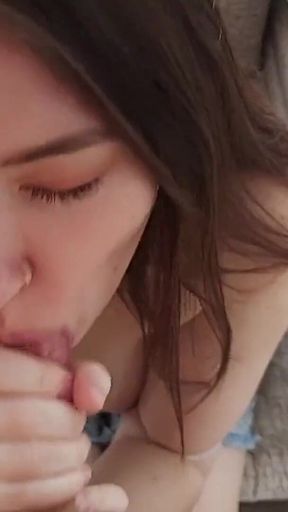 Amazing Body Asian Loves to Fuck - Waldemaria