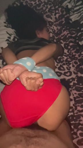 Fucking My Gf Quietly So Her Mom Doesn't Wake Up