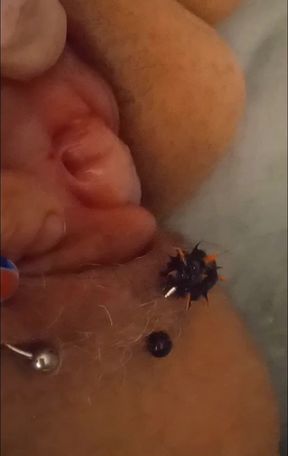 Big peehole