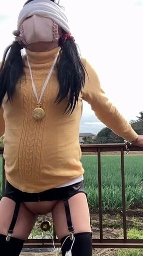 Master Trainer's Personal Training No. 30: Outdoor Restraint Vibrator Training