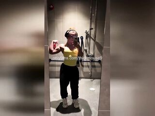 Teen’s Virgin Twat Ripped Wide Open During Wild Frat Party!