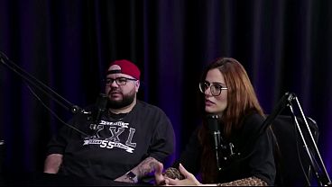 TEM F3TICHES COM ALGUMAS PESSOAS QUE QUER REALIZAR - BELLA RUIVA (MOAI TV)