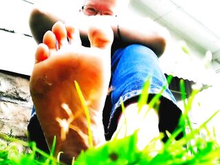 Massive Shrinks U Outdoor Indecent Foot Worship FTM