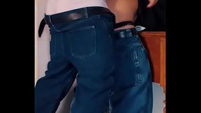 EL REPARTIDOR DE PIZZA ACEPTA FORLLARME POR CASH EXTRA