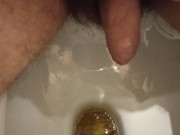Morning piss and cock warm-up ... Утренний писсинг и разминка члена.