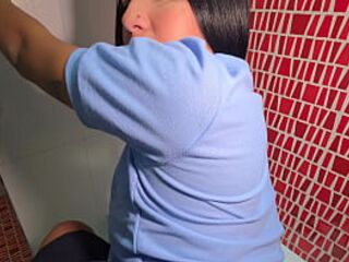 Student screws her teacher in the school baths