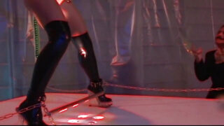 Wielkie dupy ślicznotek Katja Kassin, Rebeca Linares, Missy Monroe, Cindy Crawford, Crystal Ray i Destiny Blonde cieszą się fellatio, pozycjami 69, lizaniem cipki i intensywnym pierdoleniem analnym