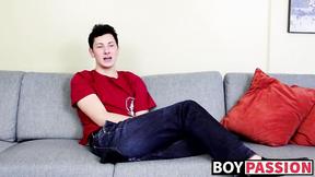 ”Charming twinkie jerks off after open minded interview”