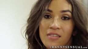 Dick riding sensual chick with dick receives cumshot