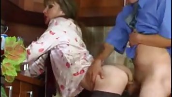Russian housewife got her pussy licked in the kitchen and enjoyed every single second of it