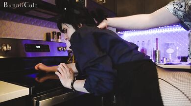 Thicc goth bunny rides 19yo deep whipped cream back