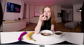 why is is so sexy to watch girls eating? most beautiful red-haired girl on internet eating and masturbating in kitchen