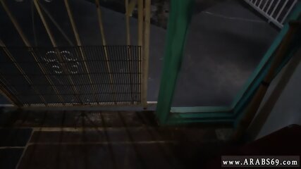 Blonde amateur blowjob Desperate Arab Woman Fucks For Money