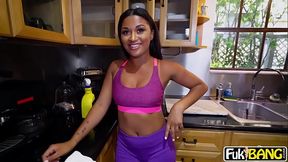 Sommer Isabella Forget Cleaning Fuck Big Cock