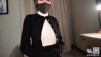 YuzuKitty's Bossy Bathroom Seduction