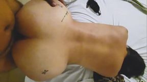 Gymrat se deja coger y gime de lo m&aacute_s delicioso, nos terminamos viniendo juntos